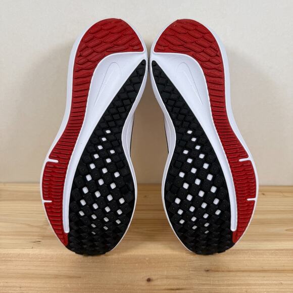 Nike Air Winflo 10 Running shoes Men 8 Womens 9.5 White Black Light Crimson main image 7